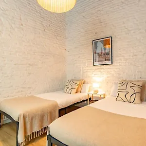  Apartamento Triana Acacias By Valcambre