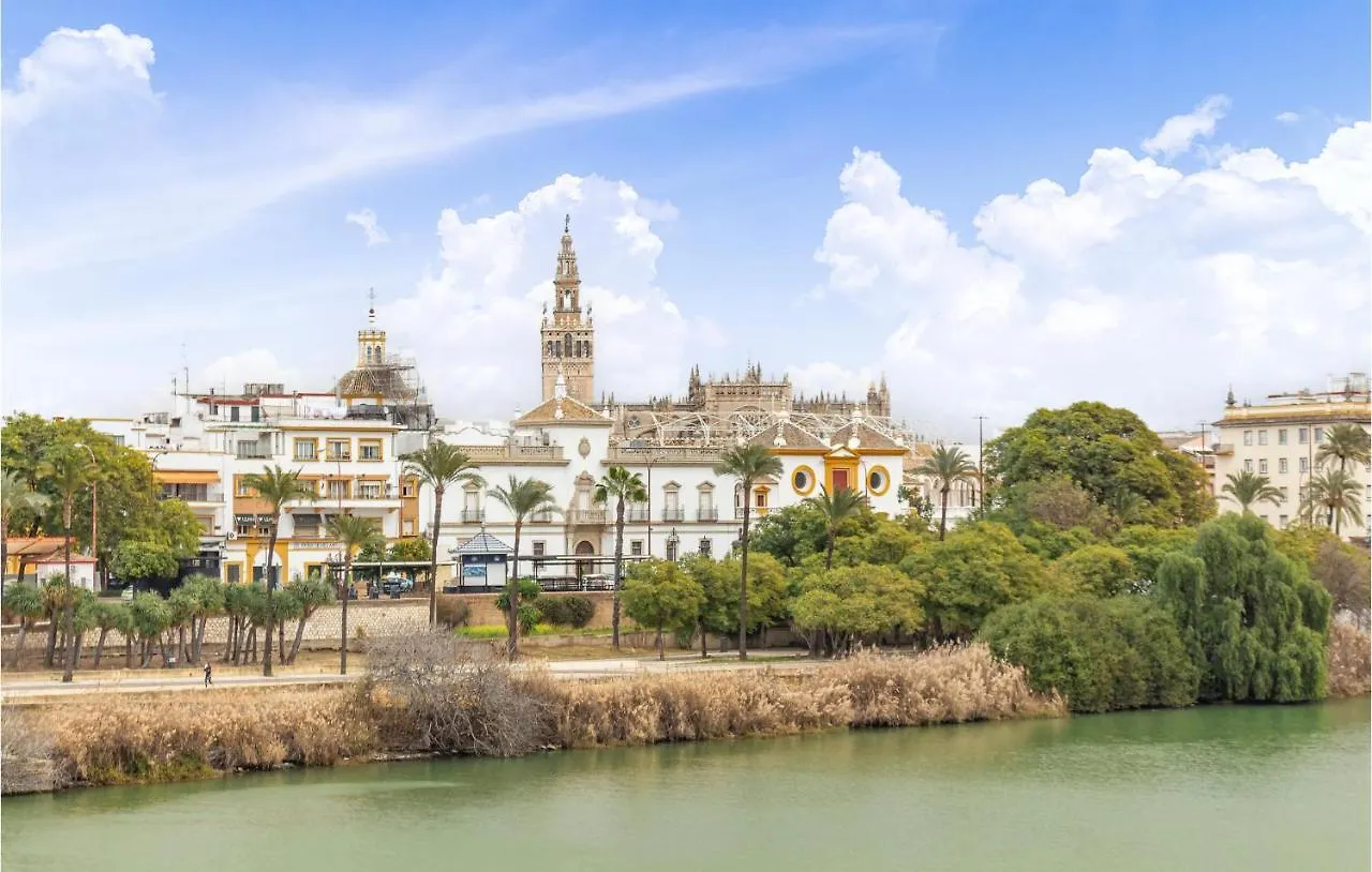Beautiful Apartment In Sevilla With Wifi