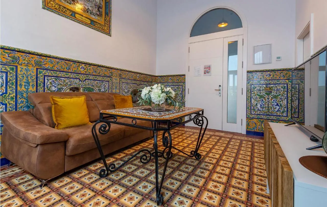Beautiful Apartment In Sevilla With Wifi