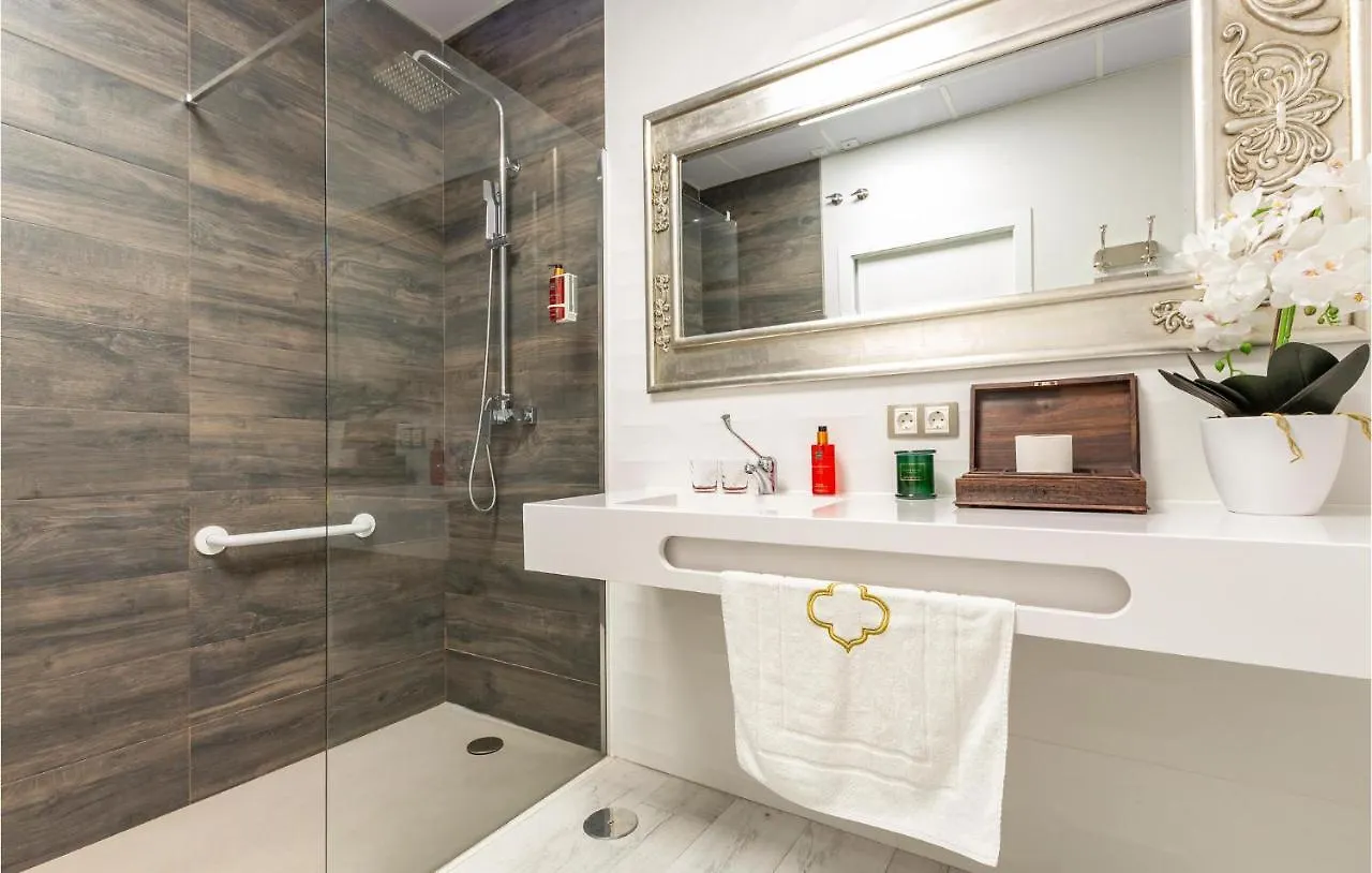 Beautiful Apartment In Sevilla With Wifi Spanien
