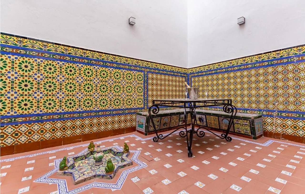 Beautiful Apartment In Sevilla With Wifi